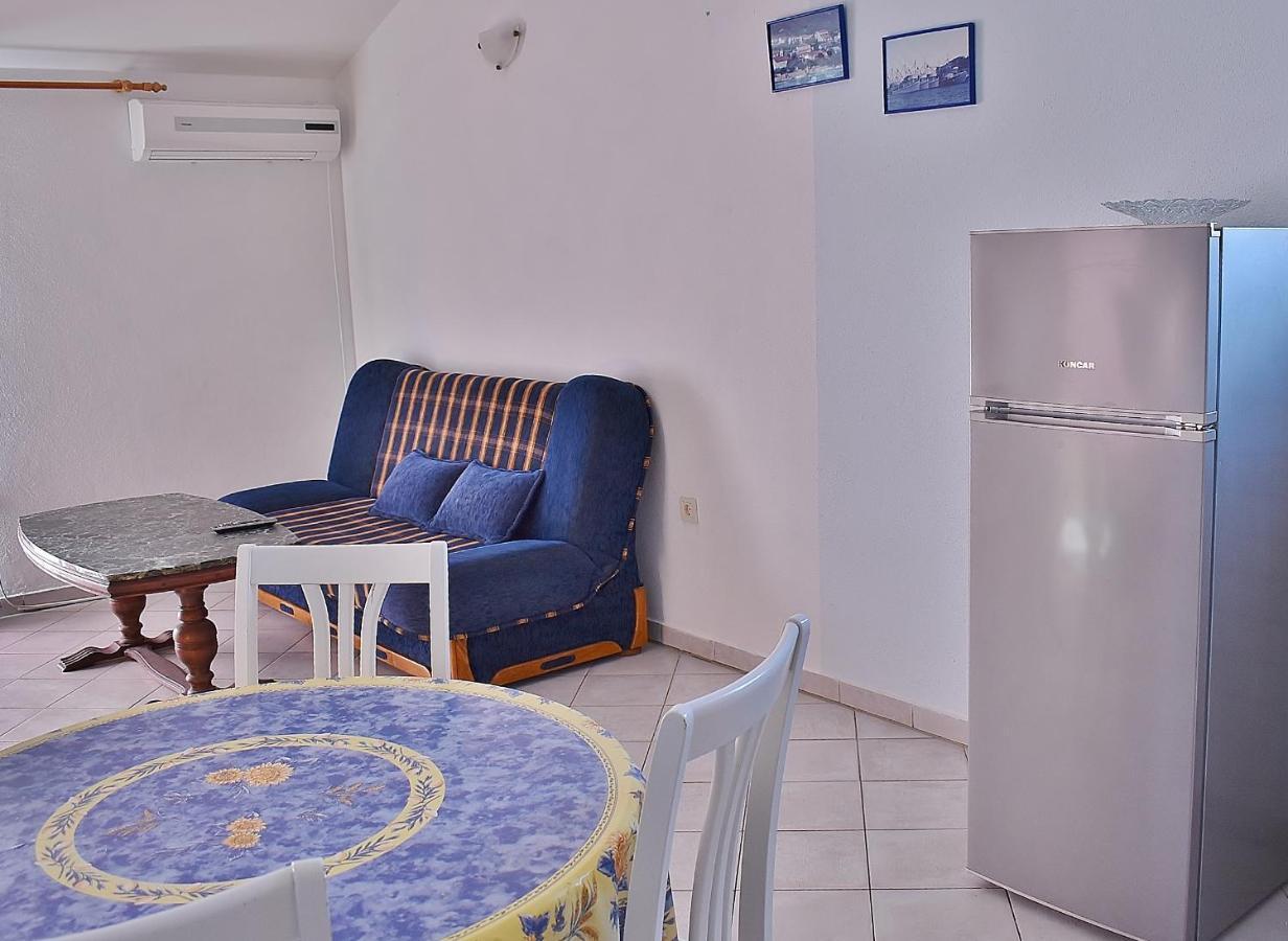 Apartments Felicce Banjol Extérieur photo